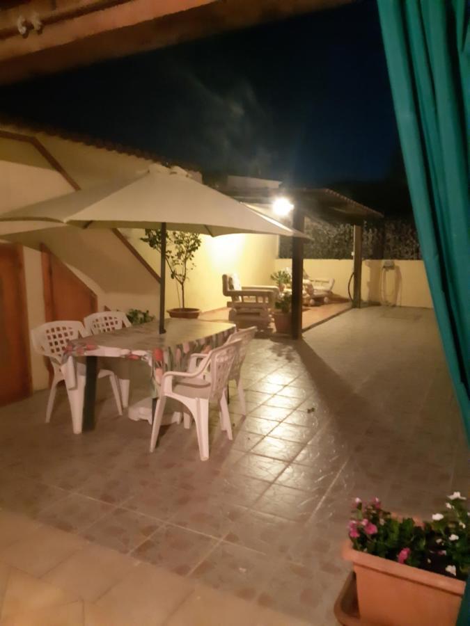 Affittacamere Da Antonella Posada  Exterior foto